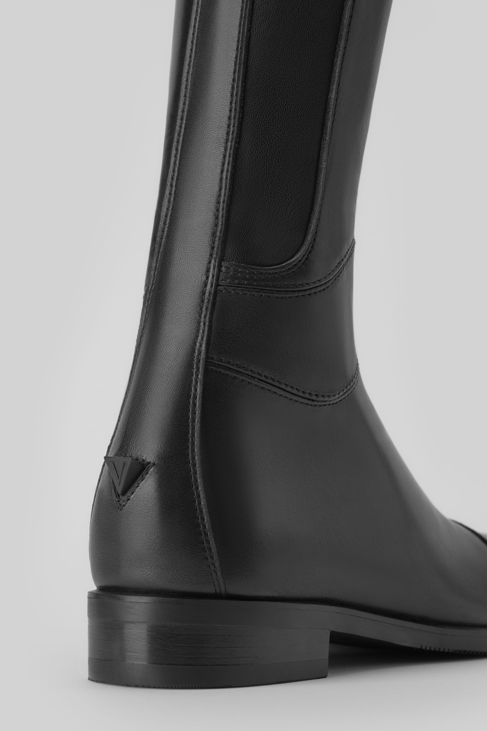 Ready To Wear - Vogel NYC - Bespoke Custom Made Shoes and  display picture 3